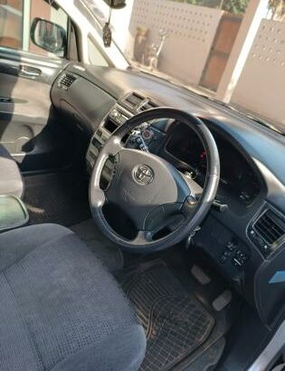 🚗 Toyota Ipsum 2004 | 7 Lugares | Motor 2.4 VVT-i   Preço justo por conforto, espaço e fiabilidade!