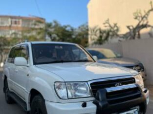 TOYOTA LAND CRUISER VX | MOTOR 4.7 V8 | AUTOMÁTICO 4X4 | 7 LUGARES | ESTADO NOVO