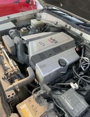 TOYOTA LAND CRUISER VX | MOTOR 4.7 V8 | AUTOMÁTICO 4X4 | 7 LUGARES | ESTADO NOVO