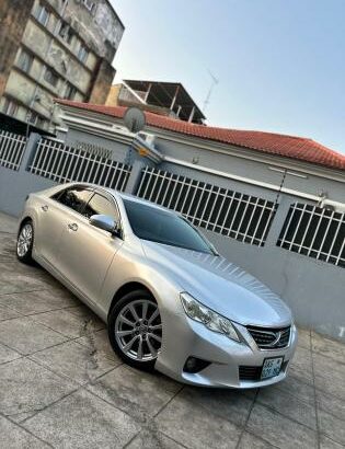 Toyota Mark X 2012/13 2.5 V6