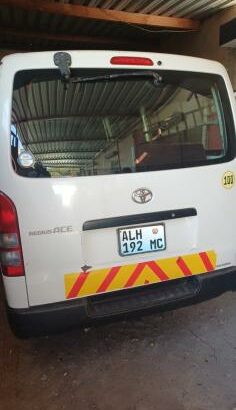 Toyota Quantum 1KD Diesel 15 Lugares Pagos