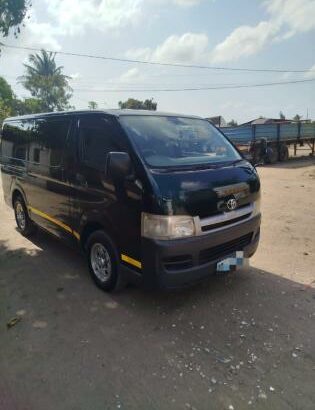 Toyota Quantum 2KD 3 Lugares