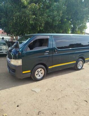 Toyota Quantum 2KD 3 Lugares