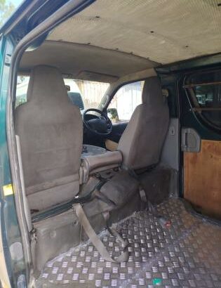 Toyota Quantum 2KD 3 Lugares