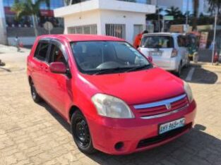 Toyota Raum  Legal  Motor 1.5 Cc Transmissão Automática  Cor vermelha  Suspensão Boa  Ac Gela Pronto a Viajar  Localização Cidade de Maputo  Preço :21