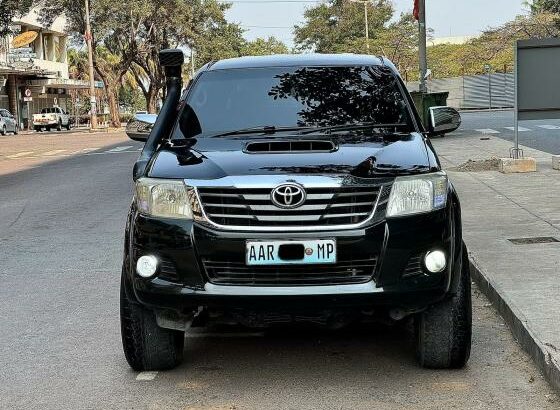 Toyota Hilux 2010 FaceLift 2012 D4D 3.0 Turbo Diesel Manual 4×4