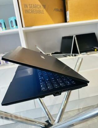 Lap Top  em Promoção 12th Gen  Edição 2025 Moderno & Exclusivo  ASUS ExpertBook B150 Notebook PC,12th Generation,intel Core I5-1235U ,8GB DDR5 SDRAM,5