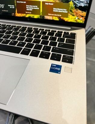 Hp Elite book 840 14 inch Notebook PC Touch Machine Intel Core I5-1335U (12 CPUs) 1.30 GHZ , 13th generation,16 GB DDR5 SDRAM ,512 GB SSD NVMe .14 pol