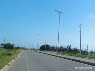 VENDE-SE OBRA INACABADA – PROJECTO DE COMPLEXO DE LOJAS A BERMA DA ESTRADA CIRCULAR DE MUNTANHANE