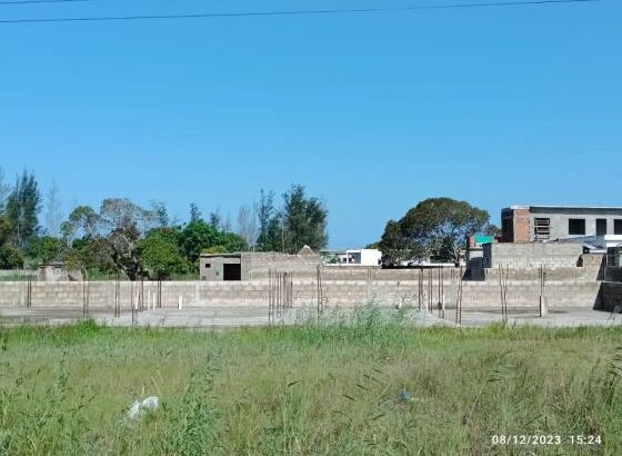 VENDE-SE OBRA INACABADA – PROJECTO DE COMPLEXO DE LOJAS A BERMA DA ESTRADA CIRCULAR DE MUNTANHANE