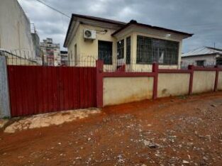 Baixou vivenda Independente próximo do Museu da revolução