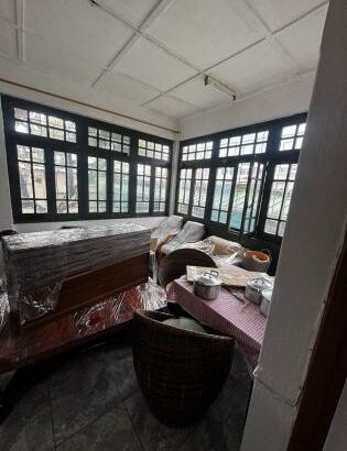 Baixou vivenda Independente próximo do Museu da revolução