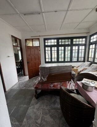 Baixou vivenda Independente próximo do Museu da revolução