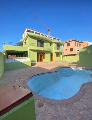 Baixou Vende-se Moradia T5  n sommerchild