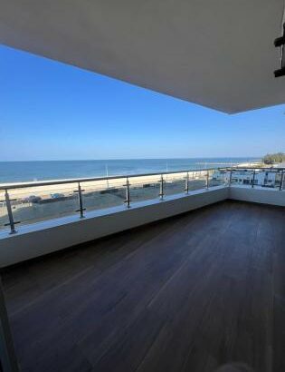 Arrenda-se Ap T4 MOBILADO n beach front condomínio n Marginal