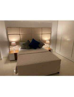 Arrenda-se Ap T4 MOBILADO n beach front condomínio n Marginal