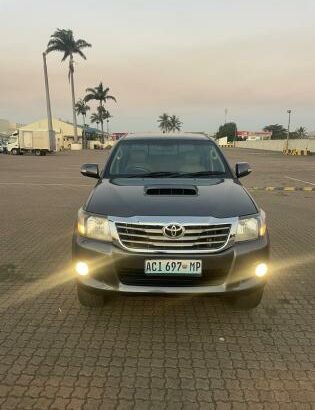 TOYOTA | HILUX D-4D | 2013 | AUTOMÁTICA | 4×4