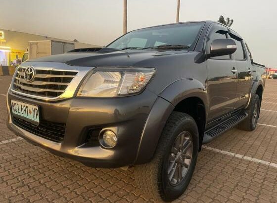 TOYOTA | HILUX D-4D | 2013 | AUTOMÁTICA | 4×4