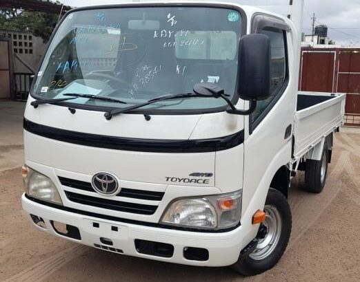 Toyota | Toyoace | 1kd | Manual | 4WD | Recém-importada 🎁