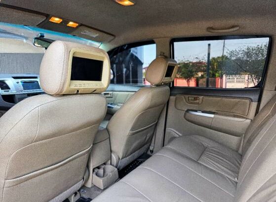 Toyota Fortuner 2010 Manual 4×4