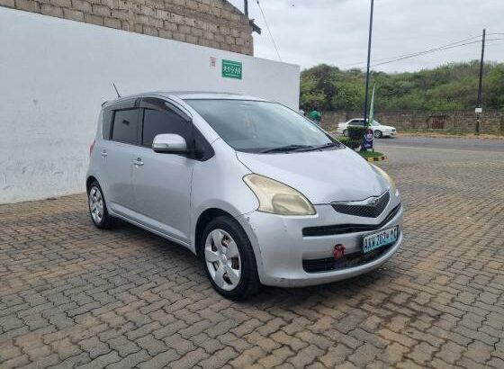 Toyota Ractis 2007 Em bom estado de conservação