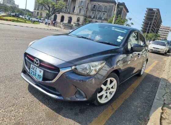 Mazda Demio Sport 2015 Recém importado