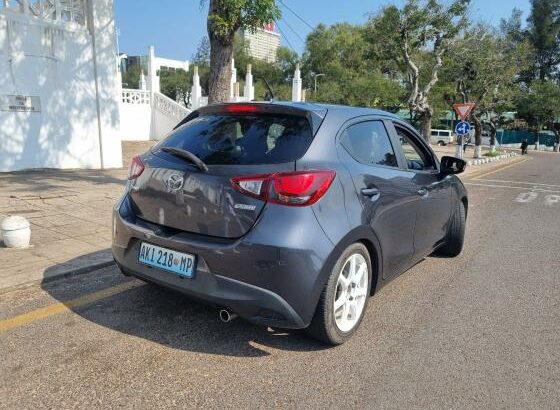 Mazda Demio Sport 2015 Recém importado