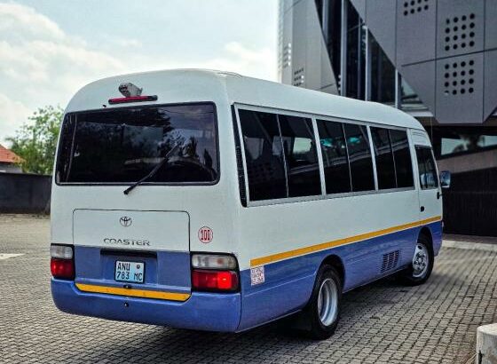 Toyota Coaster Super novo 26 Lugares