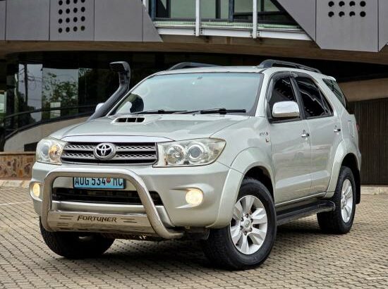 Toyota Fortuner 2010 Manual 4×4