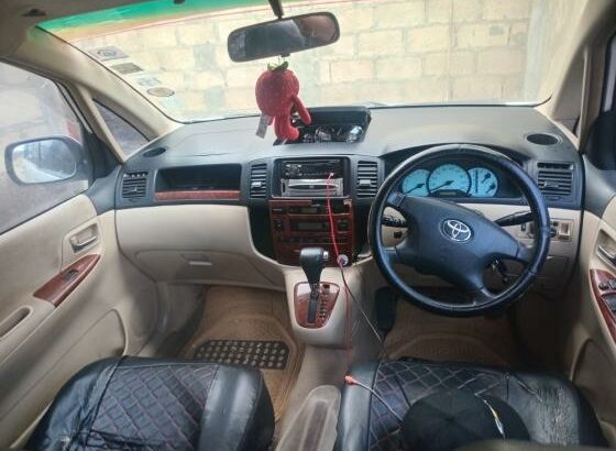 Toyota Corolla Spacio 2003
