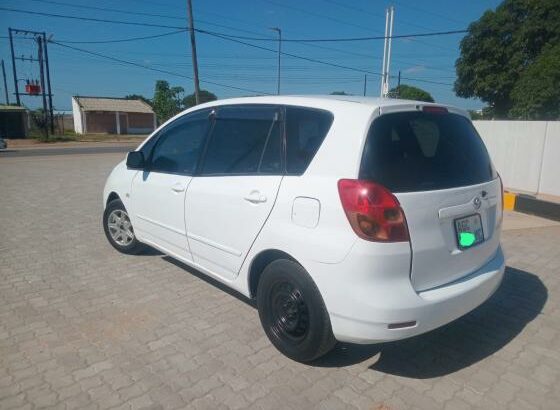 Toyota Corolla Spacio 2003