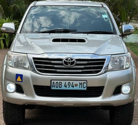 Toyota Hilux D4D 2013 Recém Chegado