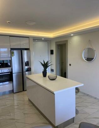 arrendo apartamento t2 com móveis na mar marginal Park Moza