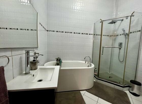 Vende se apartamento novo espaçoso tipo 3 no bairro central avenida Ahmed Sekou toure