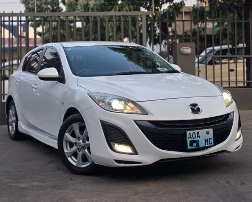 recém importado Mazda axela sport