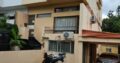 Vende se moradia duplex tipo 4 com suite.mais 3wc  aquelas eskina com quintal maior no bairro da coop