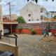 Vende se moradia duplex tipo 4 com suite.mais 3wc  aquelas eskina com quintal maior no bairro da coop