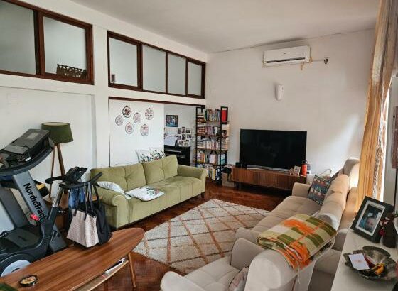 Vende se moradia duplex tipo 4 com suite.mais 3wc  aquelas eskina com quintal maior no bairro da coop