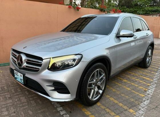 recém importado Mercedes Benz glc220d