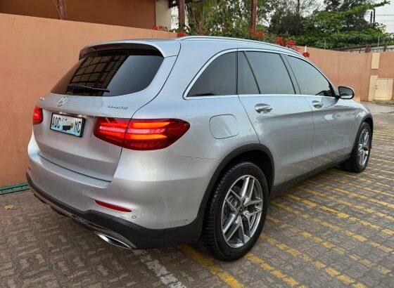 recém importado Mercedes Benz glc220d