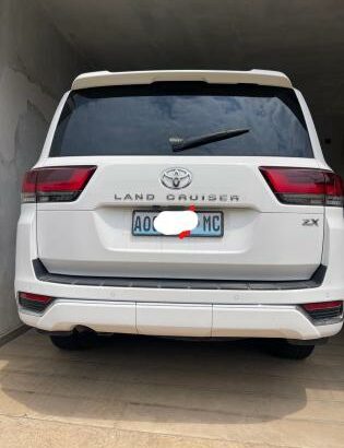 landcruiser lc300