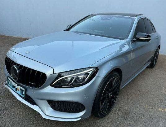 acaba de chegar Mercedes Benz c200 Amg