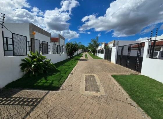 Arrenda-se Casa Tipo 1 no condomínio