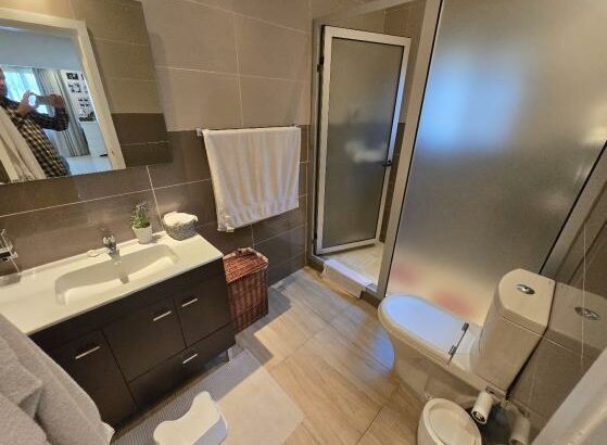 Vende-se Moradia Tipo 3 no Condomínio Esperança