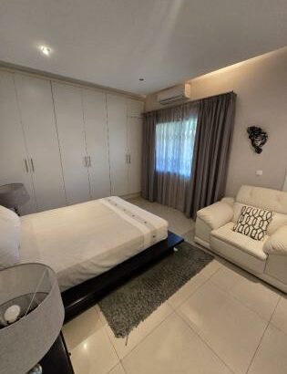 Vende-se Moradia Tipo 3 no Condomínio Esperança