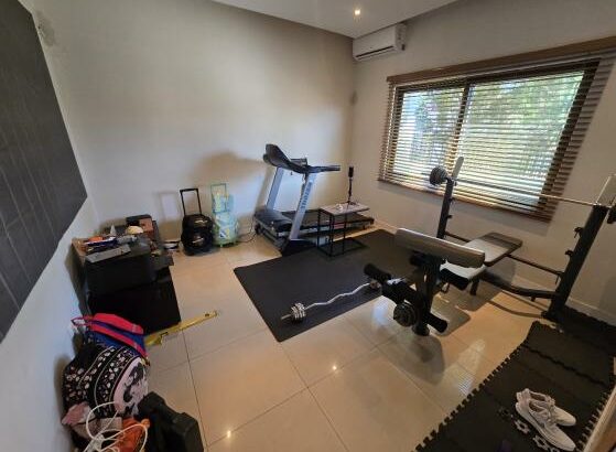 Vende-se Moradia Tipo 3 no Condomínio Esperança