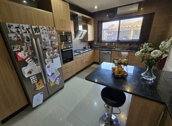 Vende-se Moradia Tipo 3 no Condomínio Esperança