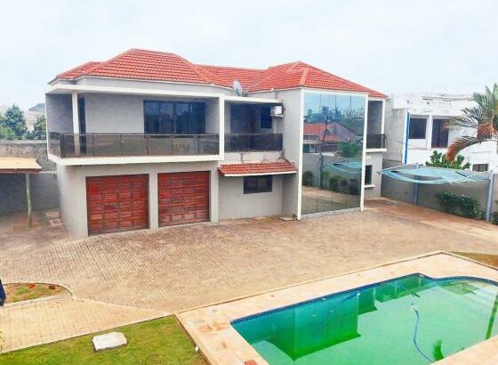 Vende-se Duplex Tipo 4 na Matola