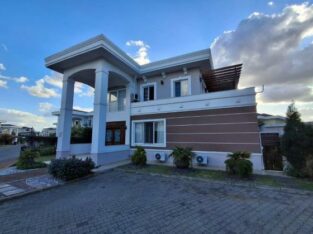 Vende-se uma moradia duplex tipo 4 na matola no condomínio Garden park