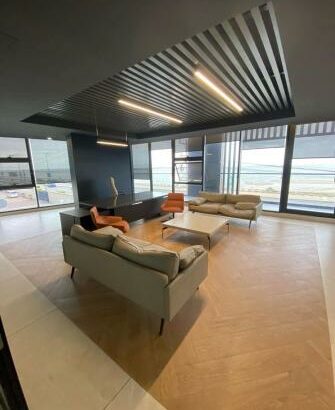 Arrenda-se um escritório no condomínio parkmoza na Julius nherere com 440m²